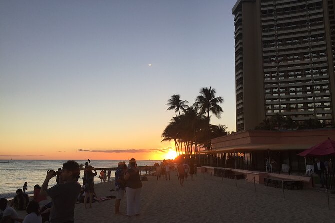 Hawaii's Best Private Build-Your-Tour Charter Service - Making lunch part of the experience
