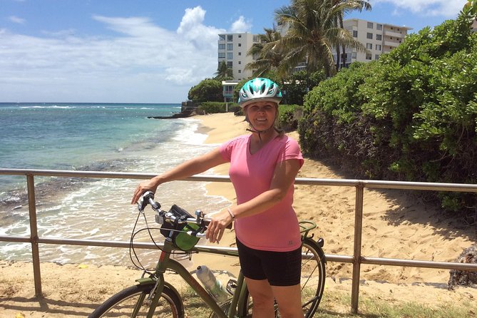 Hawaiian Food Tour by Bike in Oahu - Kapiolani Park and the Diamond Head stretch