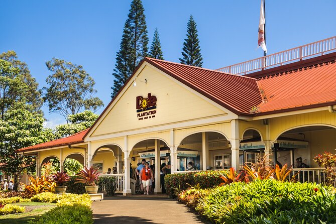 Hidden Gems of Oahu Circle Island Tour with Byodo In Temple - Macadamia nuts, Kona coffee, and the Kualoa coast