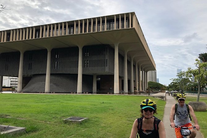 Historical Honolulu Bike Tour - Why this bike tour gives you a better look at Honolulu