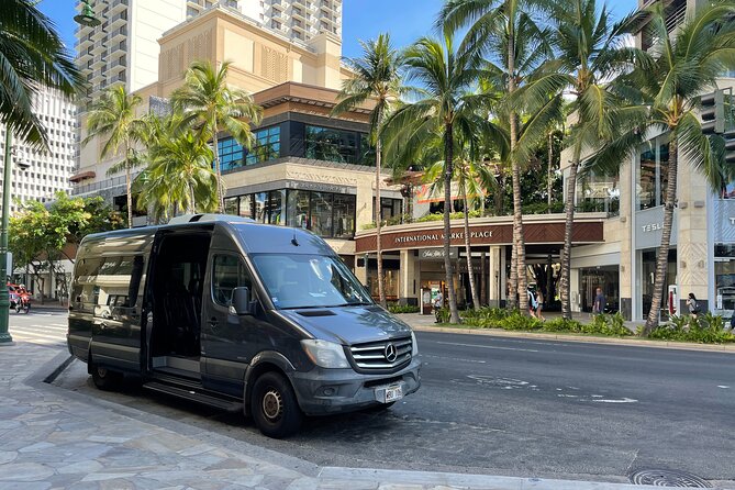 HNL Airport & Waikiki Private Transfer by Brand New Mercedes Van - What the Mercedes van means for your group