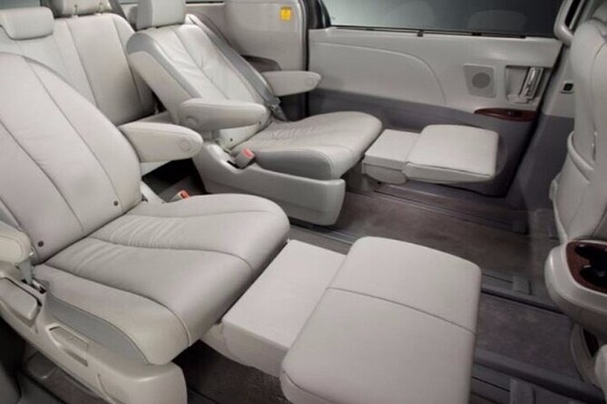 Honolulu Airport & Ko Olina Hotels Private Transfer by Minivan (up to 5 people) - Clean vans, smooth driving, and luggage help