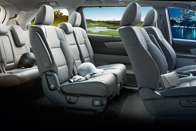 Honolulu Airport & Waikiki Hotels Private Transfer by Minivan (up to 5 people) - Returning from Waikiki to the airport