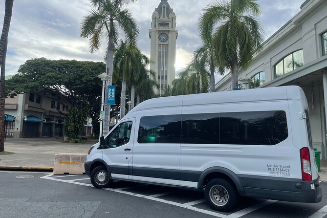 Honolulu Airport: Waikiki Private Transfer With Lei Greeting - A private ride straight to Waikiki