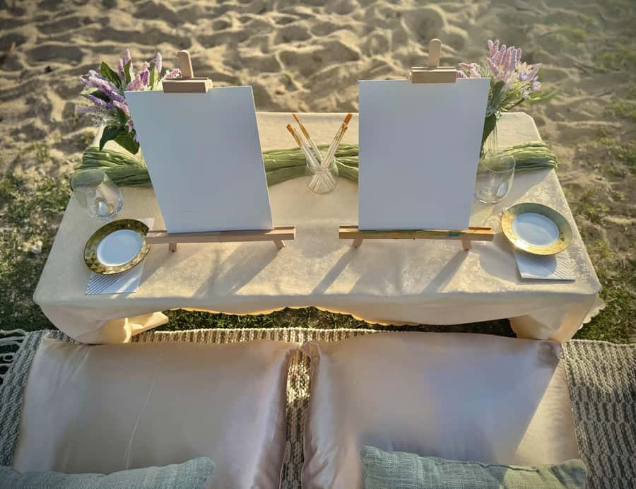 Honolulu: Beachside Luxury Picnic & Paint - A strong choice for couples and celebrations