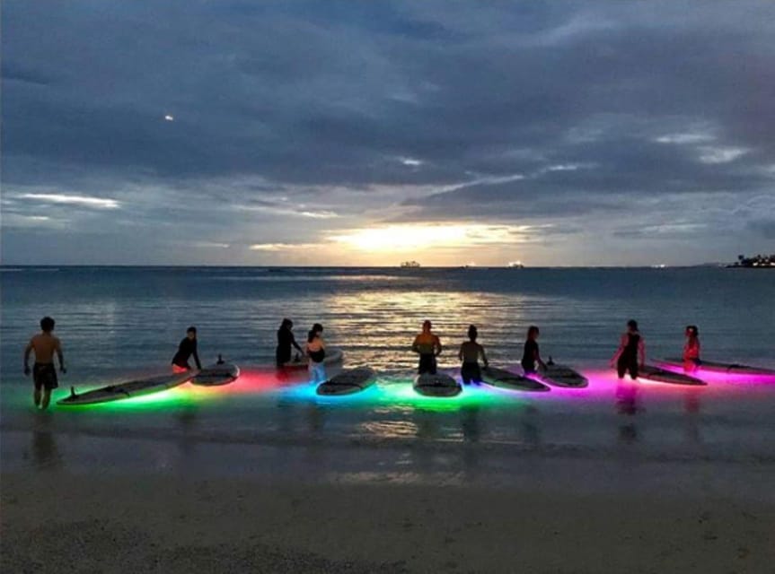 Honolulu: Fireworks Glow and Flow Yoga Class - Meditation lets the water take over