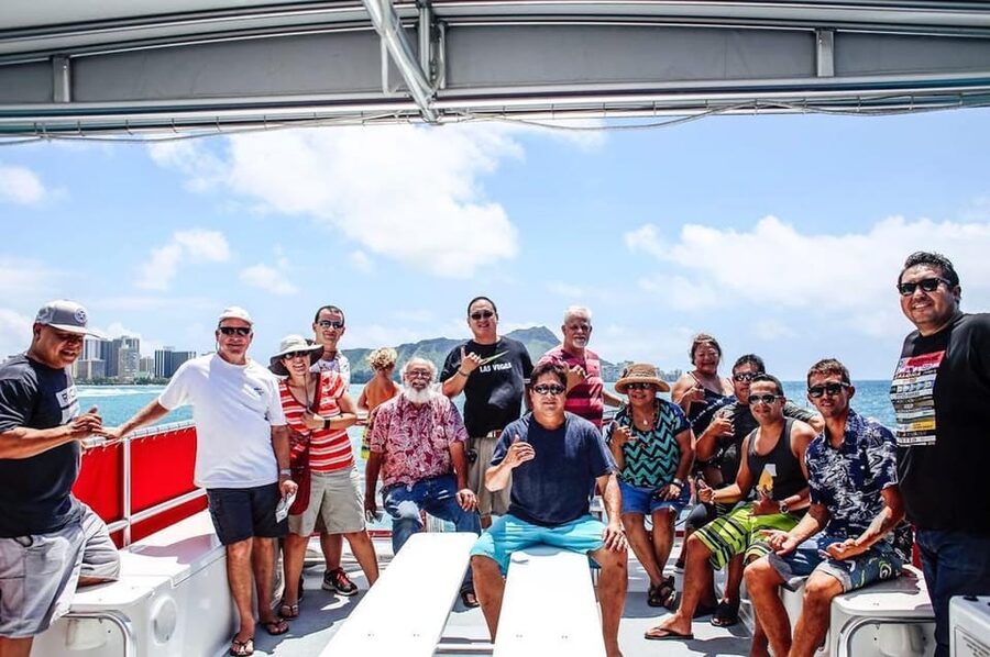Honolulu: Glass Bottom Boat Tour along Oahu's South Shore - Practical tips for a better ride