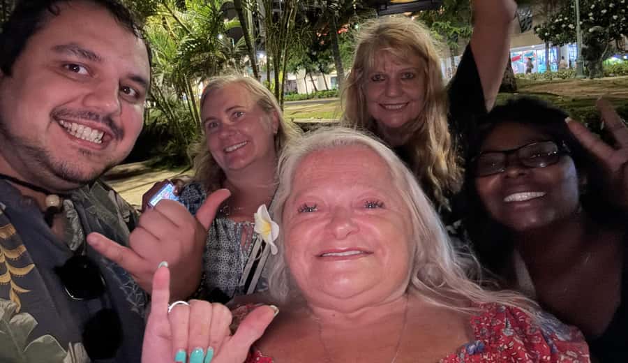 Honolulu Haunts: Ghosts and Spirits Walking Tour - Key points at a glance