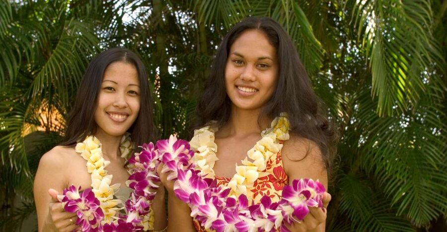 Honolulu Honeymoon Airport Lei Greeting - Your first Honolulu moment begins with a lei