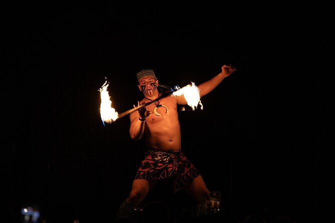 Honolulu: Ka Moana Lūʻau at Aloha Tower – Oceanfront Luau Show - Seating is the decision that can shape the night