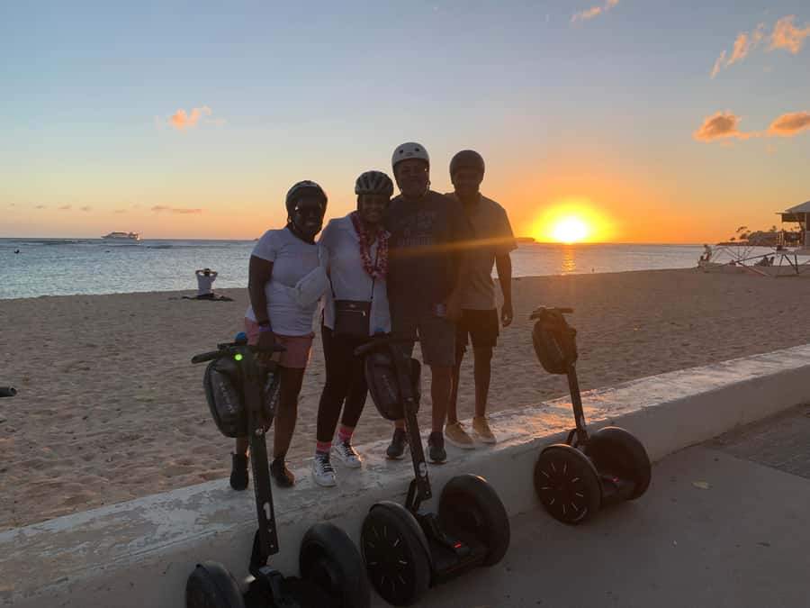 Honolulu: Magic Island & Beach Segway Tour - Gliding through Ala Moana Park