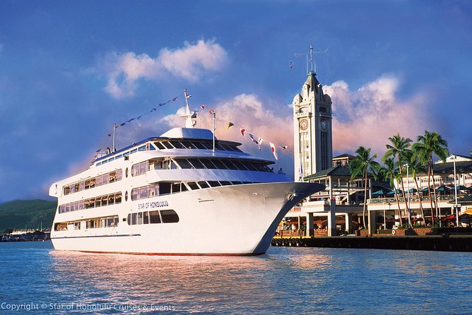 Honolulu: Pacific Star Sunset Dinner Cruise and Show - Friday fireworks and the longer sailing