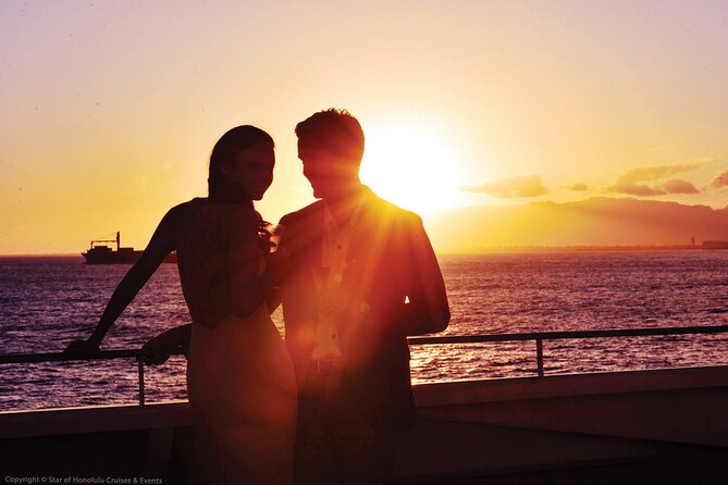 Honolulu: Pacific Star Sunset Dinner Cruise and Show - Practical tips for a better evening