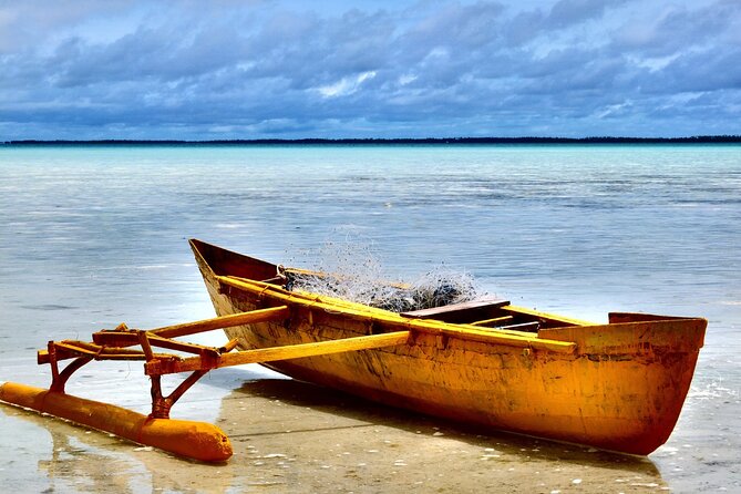 Honolulu's Waikiki Self-Guided Walking Audio Tour - Bali Oceanfront and the life of the sea