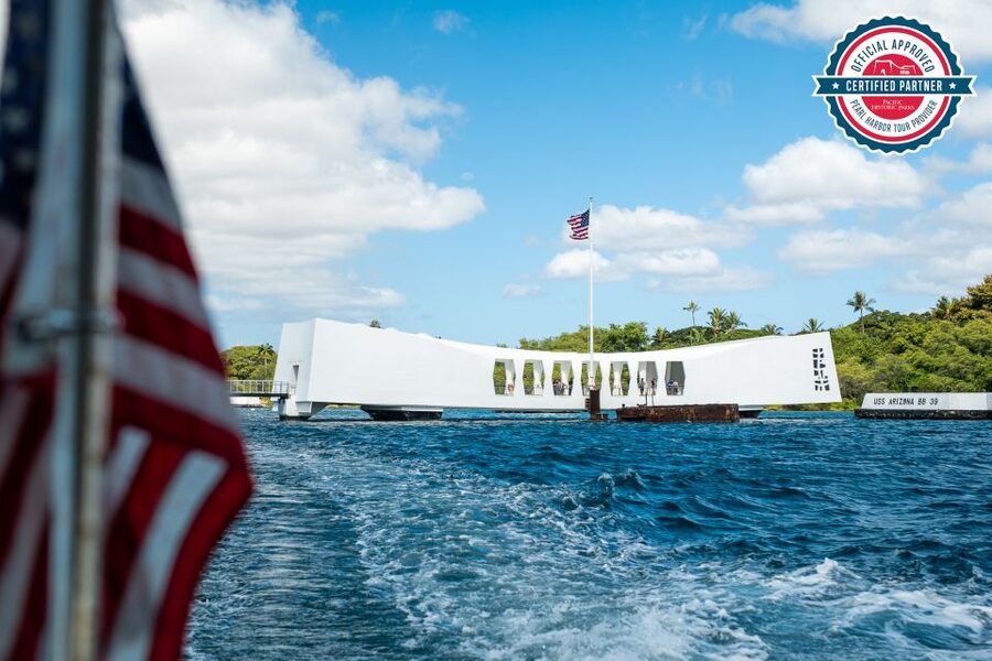 Honolulu: Salute to Pearl Harbor - USS Arizona Memorial Tour - Crossing Pearl Harbor to the USS Arizona