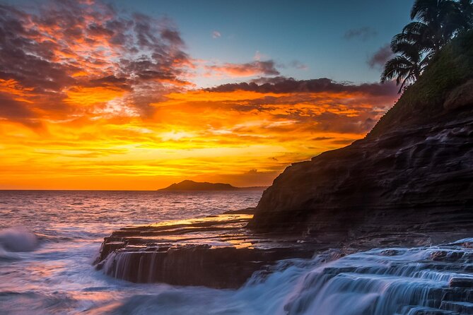 Honolulu Sea-Cliff with Sunset Photo Adventure - Tantalus Lookout: Honolulu from the hills
