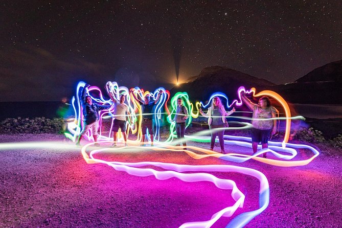 Honolulu Sunset & Light Painting Experience - China Walls gives you an open-air sunset classroom