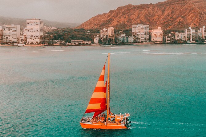 Honolulu Sunset Sail from Kewalo Harbor Including Drinks - Who will enjoy this cruise most