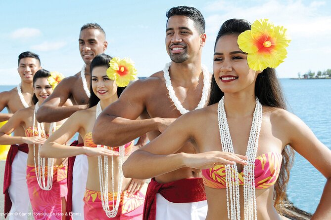 Honolulu: Three Star Deluxe Sunset Dinner Cruise and Show - Sailing from Pier 81 at sunset