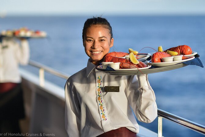 Honolulu: Three Star Deluxe Sunset Dinner Cruise and Show - How the itinerary works from Waikiki to Diamond Head