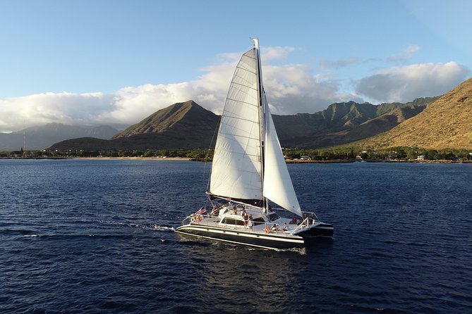 Ko Olina Catamaran Sail and Snorkel with Lunch - Snorkeling over the reef