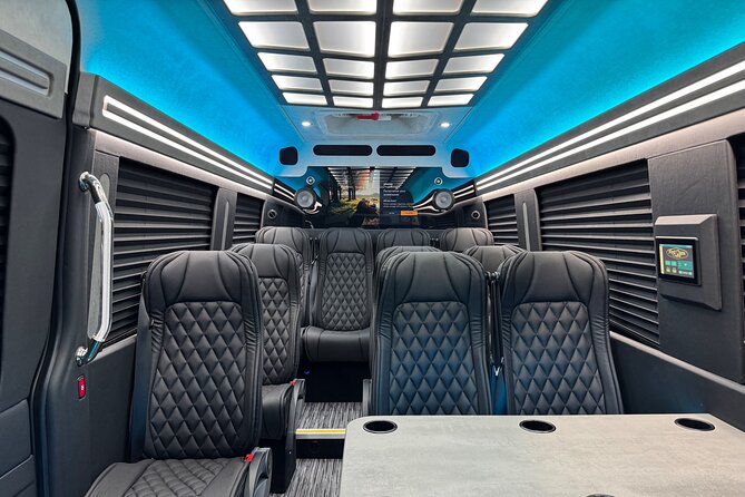 Luxury Sprinter Transfer Airport, Waikiki and Cruise Terminal - Why the group price can make sense
