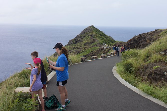 Makapu’u Lighthouse Trail and Shuttle Service - Who will get the most from this $38.99 outing