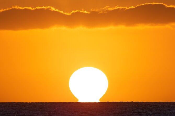 Moana’s Luxury semi-private Sunset Cruise on Nalu - The ride can be wet, windy, and fun