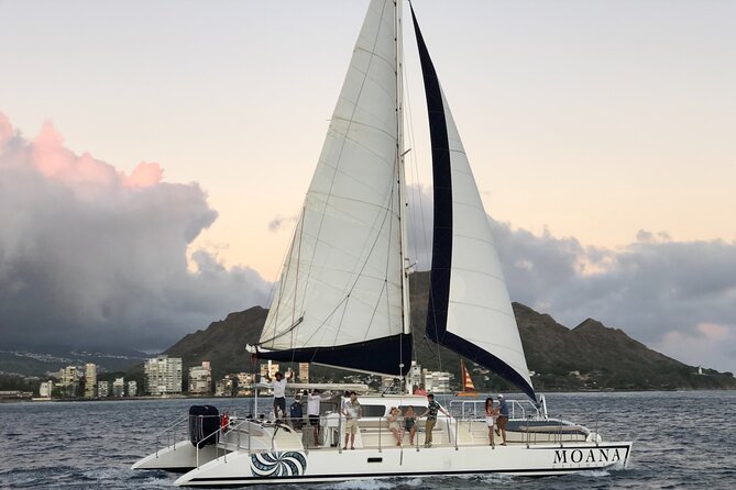 Moana’s Swim’n’Sail Cocktail Cruise Along the Waikiki Coast - Looking for turtles, dolphins, and whales