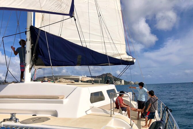 Moana’s Swim’n’Sail Cocktail Cruise Along the Waikiki Coast - Why the $34.99 price makes sense