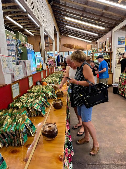 Oahu Circle Island Tour - Best Spots & Beaches - Kahuku food, with an important lunch warning