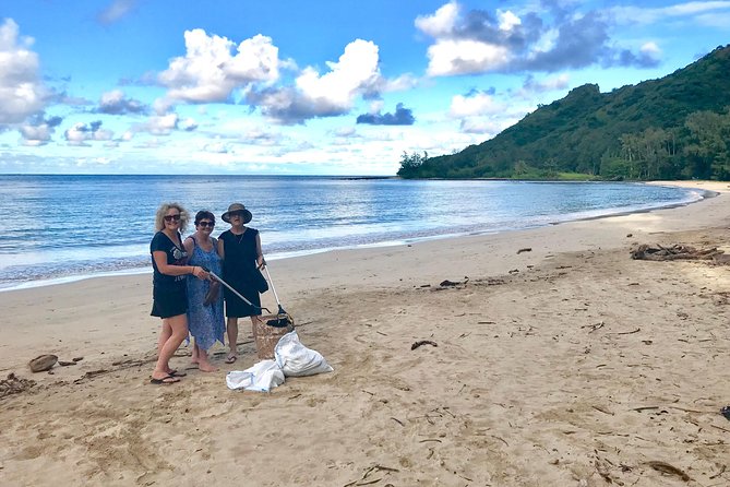 Oahu Customizable Private Community Service Voluntourism Offer - How the private format changes the day