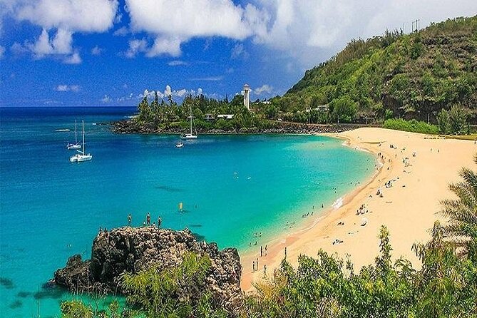 Oahu Grand Circle Island Experience Departing from Kauai - Kahuku shrimp and North Shore food stops