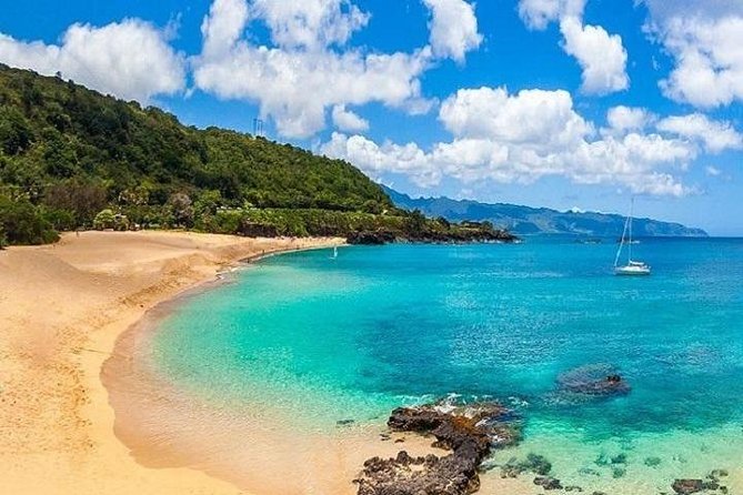 Oahu Grand Circle Island Experience from Waikiki - Makapuʻu and the Windward Coast