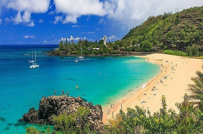 Oahu Grand Circle Island Tour Departing from Waikiki - Kualoa Regional Park and Chinaman’s Hat