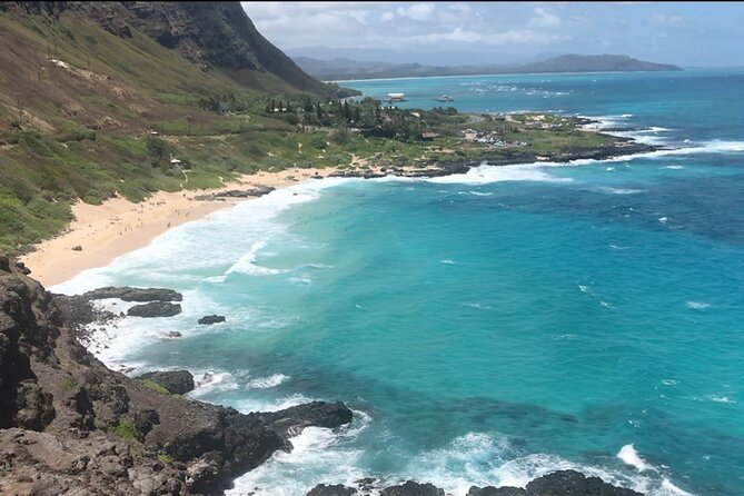 Oahu Guided Circle Island Tour, Swim w/ Turtles, Dole, Blowhole - What the vehicle and group size mean for your day