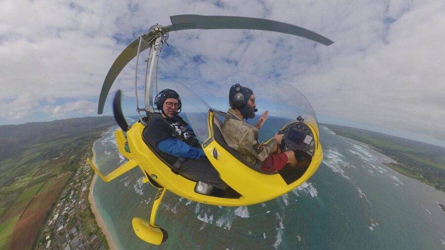 Oahu: Gyroplane Flight over North Shore of Oahu Hawaii - Getting a chance to fly the aircraft