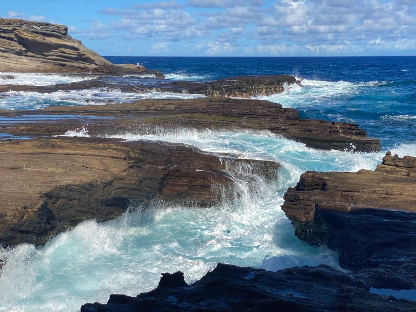 Oahu: Half-Day Sunrise Semi-private Tour from Waikiki - The Pali Lookout and mountain country