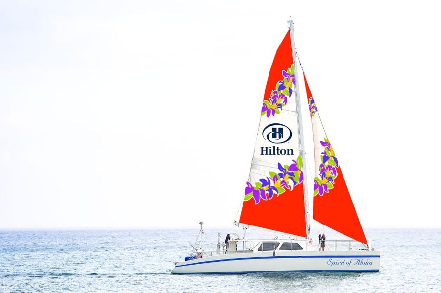 Oahu: Hilton Hawaiian Village Snorkel Tour - A Waikiki snorkeling trip with a proper boat base