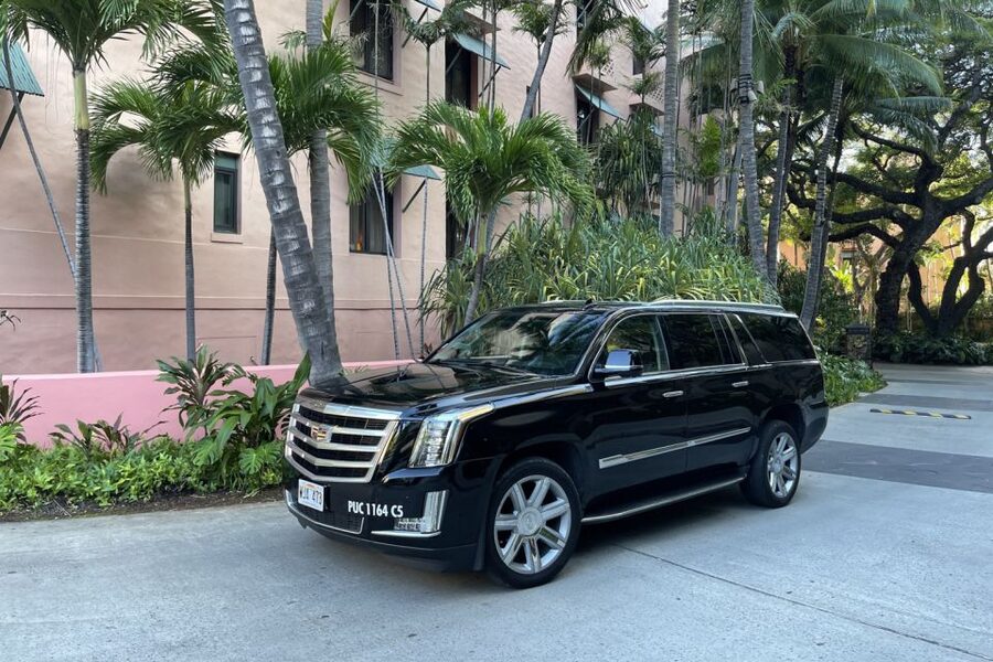 Oahu: Honolulu Airport Private by Escalade SUV - The airport-to-Waikiki ride