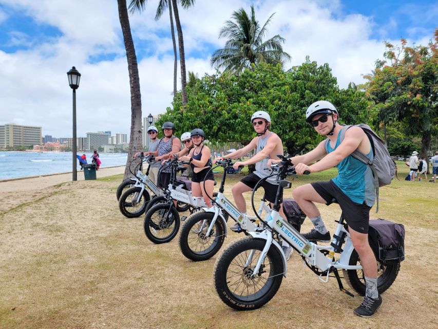 Oahu: Honolulu E-Bike Ride and Diamond Head Hike - Pedaling through Waikiki and along the coast