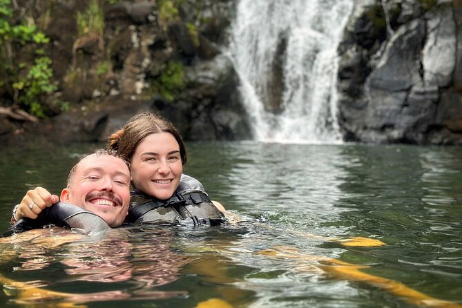 Oahu in a Day: Waterfall - Food Trucks - Lookouts - Small Crowds - Why this one-day Oahu tour works