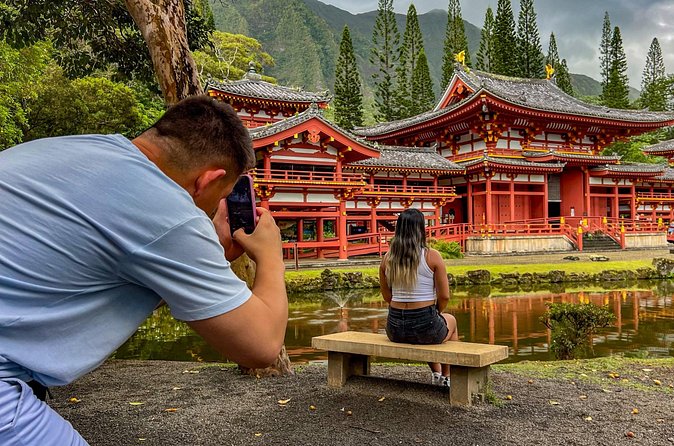 Oahu in a Day: Waterfall - Food Trucks - Lookouts - Small Crowds - Byodo-In Temple in the Kahaluu Valley