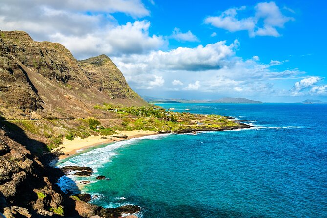 Oahu Island Tour: 13 ppl Max, Snorkel at Turtle Beach + Lunch - Kualoa Regional Park and Mokoli‘i Island frame Kaneohe Bay