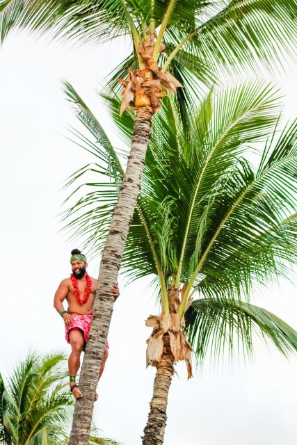 Oahu: Ka Moana Luau Dinner and Show at Aloha Tower - Aloha Tower gives the evening its character