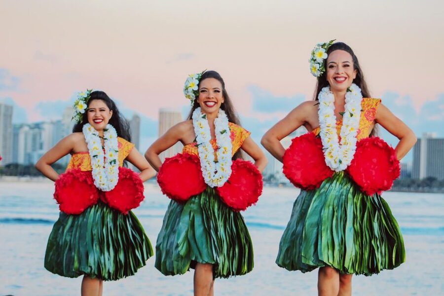 Oahu: Ka Moana Luau Dinner and Show at Aloha Tower - A buffet built around familiar island dishes