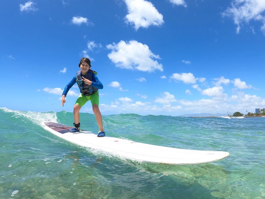 Oahu: Kids Surfing Lesson in Waikiki Beach (up to 12) - More than an hour in the water