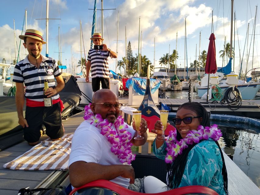 Oahu: Luxury Gondola Cruise with Drinks and Pastries - Who should choose this gondola ride?