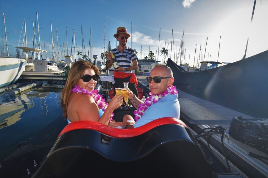 Oahu: Luxury Gondola Cruise with Drinks and Pastries - What the route shows you, bridge by bridge