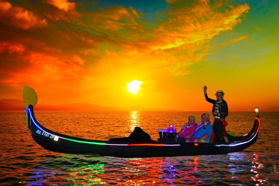 Oahu: Luxury Gondola Cruise with Drinks and Pastries - Starting with a lei, pastries, and drinks
